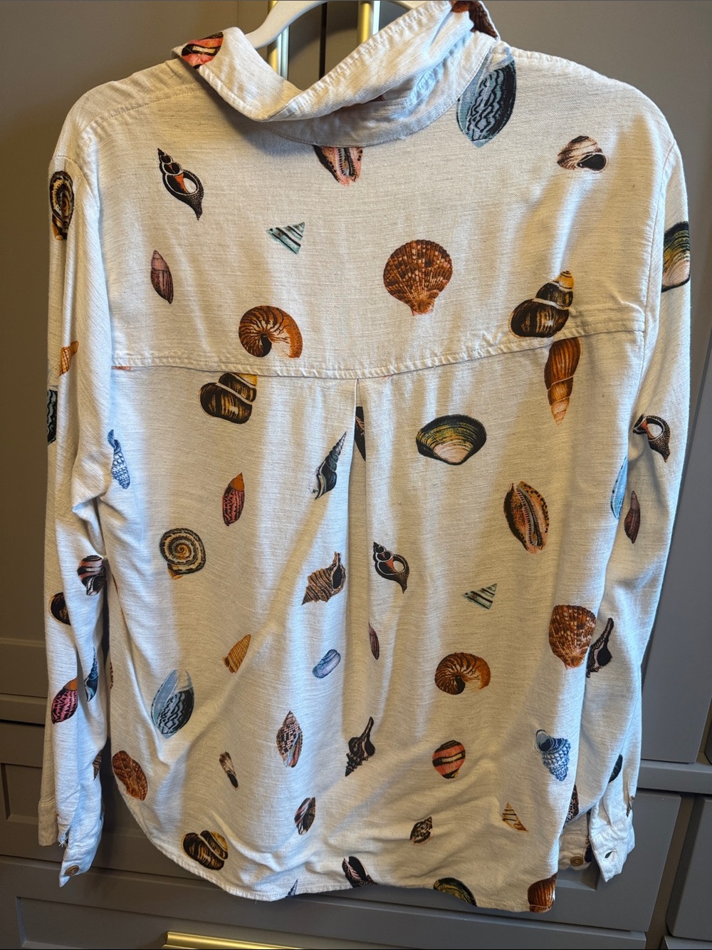 Jane and Delancey, Button down Shell blouse - Picture 5 of 5
